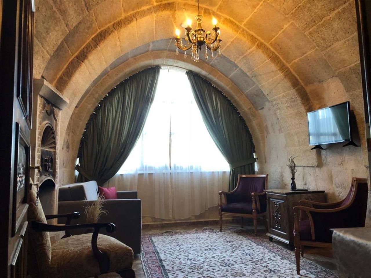 Hotel Wings Cappadocia à Uçhisar Extérieur photo