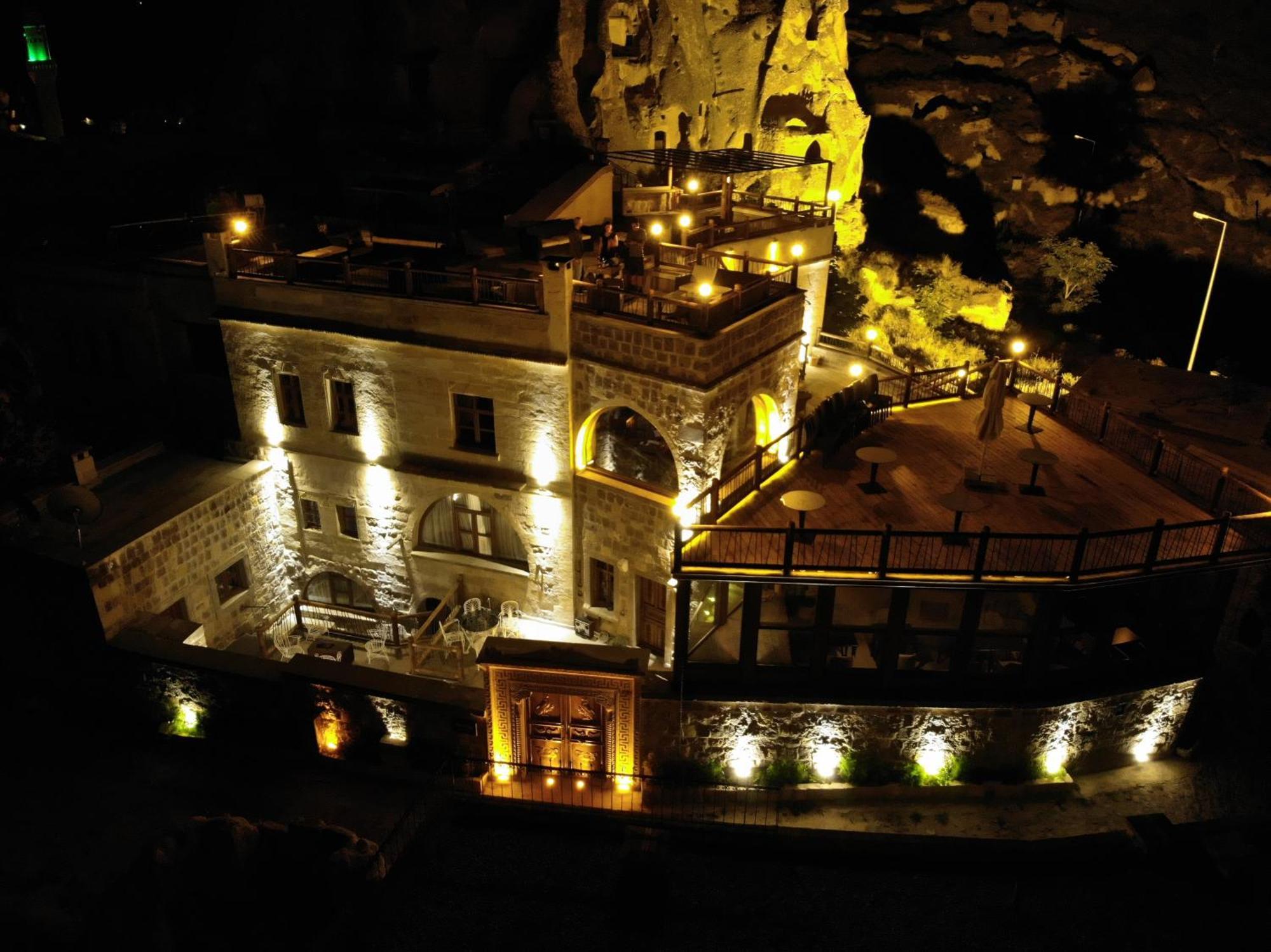 Hotel Wings Cappadocia à Uçhisar Extérieur photo