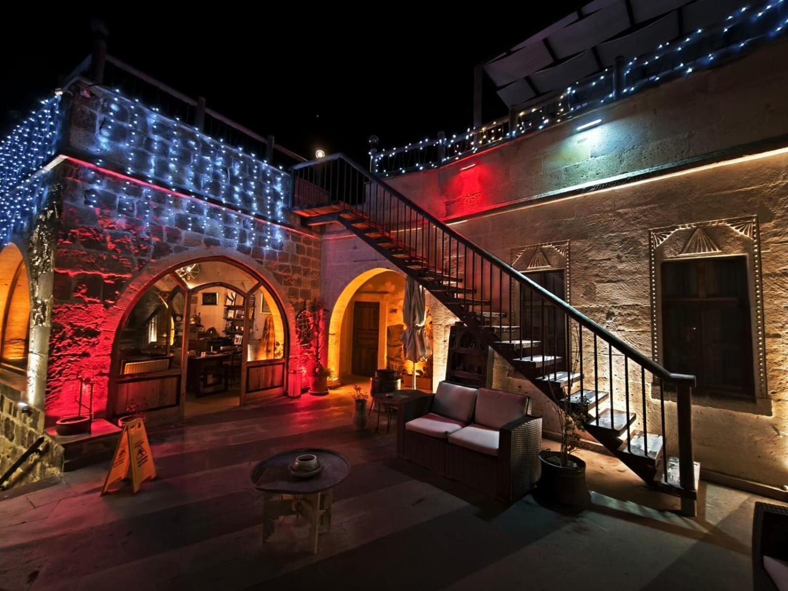Hotel Wings Cappadocia à Uçhisar Extérieur photo